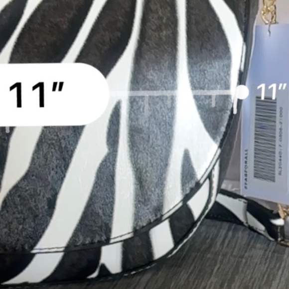 Justfab Zebra Print Shoulder Bag - Picture 7 of 7